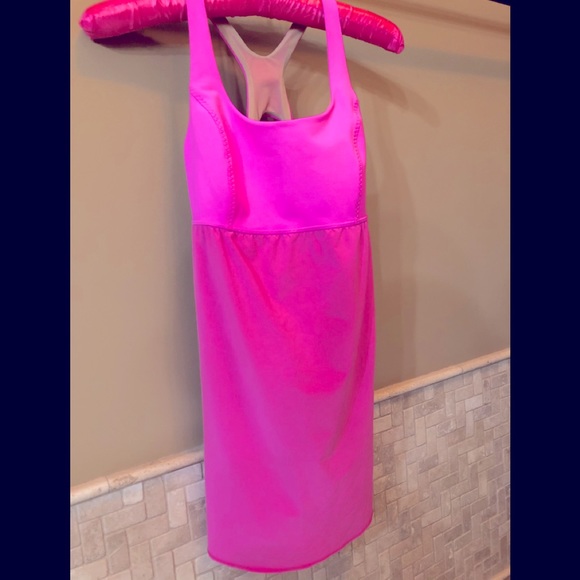 Lululemon tank top 6 - Picture 3 of 4